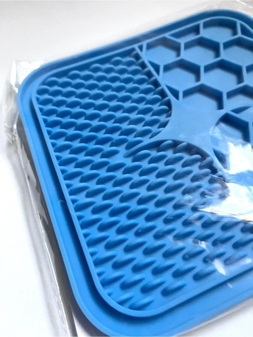 Silicone Blue Pet Licking Mat BPA Free NEW 6 inches Square